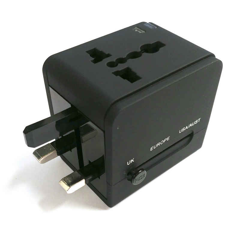 UNIVERSAL PLUG ADAPTER W/ DUAL USB SOCKET