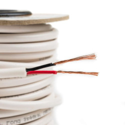 SPEAKER WIRE W/ WHITE...